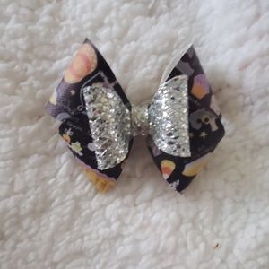 New Halloween bow